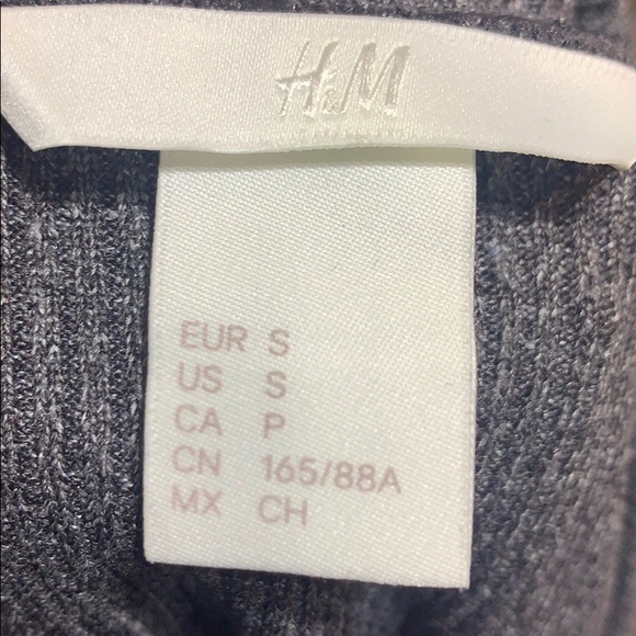 H&M gray mock neck long sleeve top - Picture 5 of 6